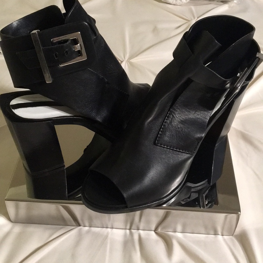 Zara ankle shoes